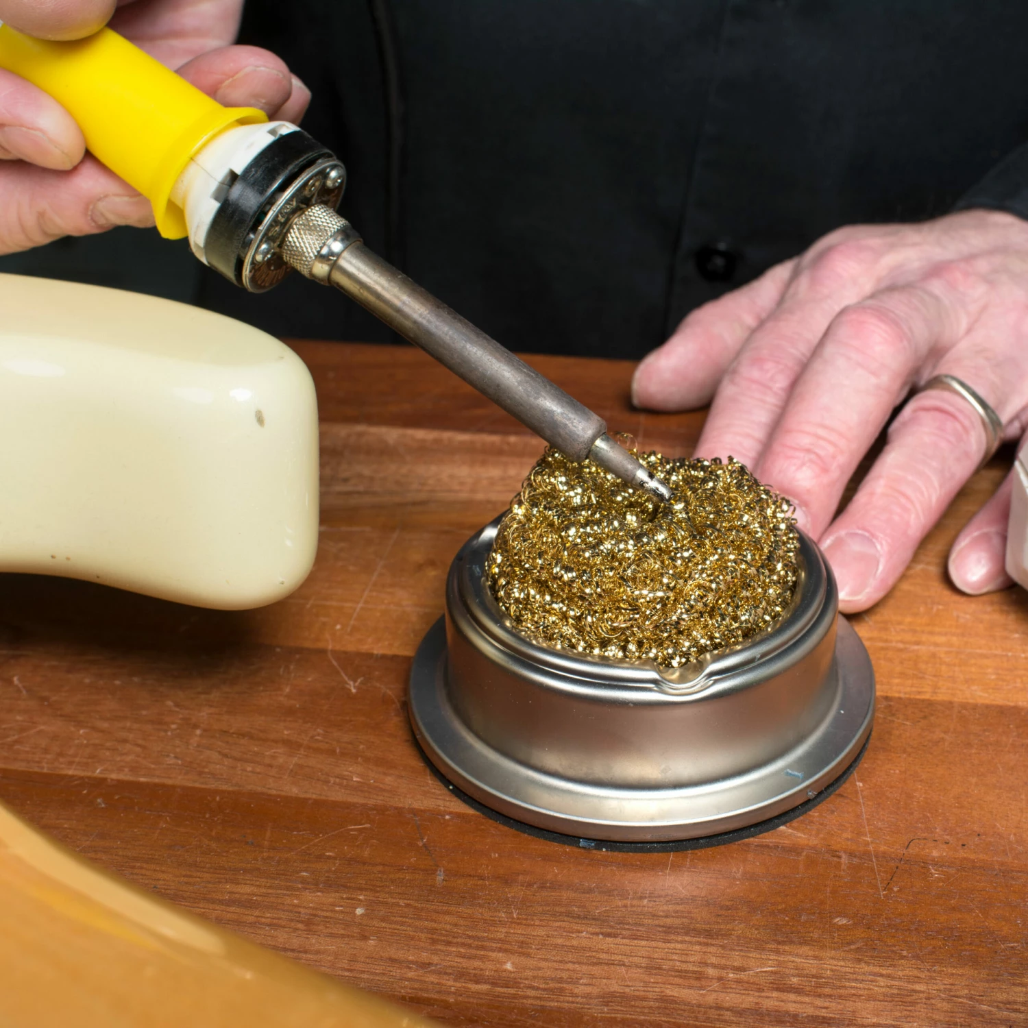 Stay Hot Solder Tip Cleaner - StewMac Stay Hot Solder Tip Cleaner - StewMac -US Tool Sales Shop 0509 3 3000 scaled