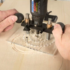 StewMac Rosette Router Base - StewMac -US Tool Sales Shop 0703 3 with hands 3000px