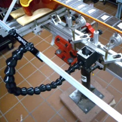 StewMac Light Jig - StewMac 4 StewMac Light Jig - StewMac -US Tool Sales Shop 5369 5 inuse